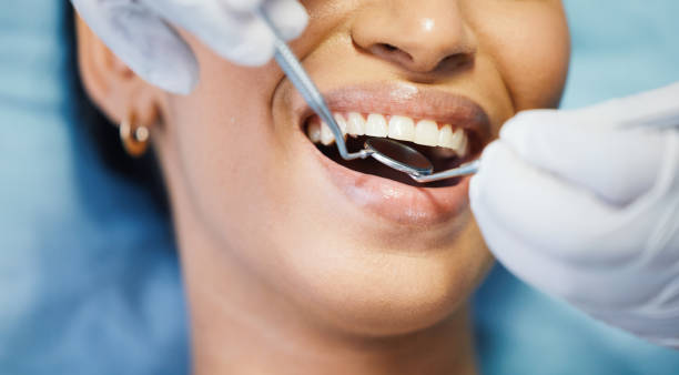 Best Emergency Broken Tooth Repair in Refugio, TX